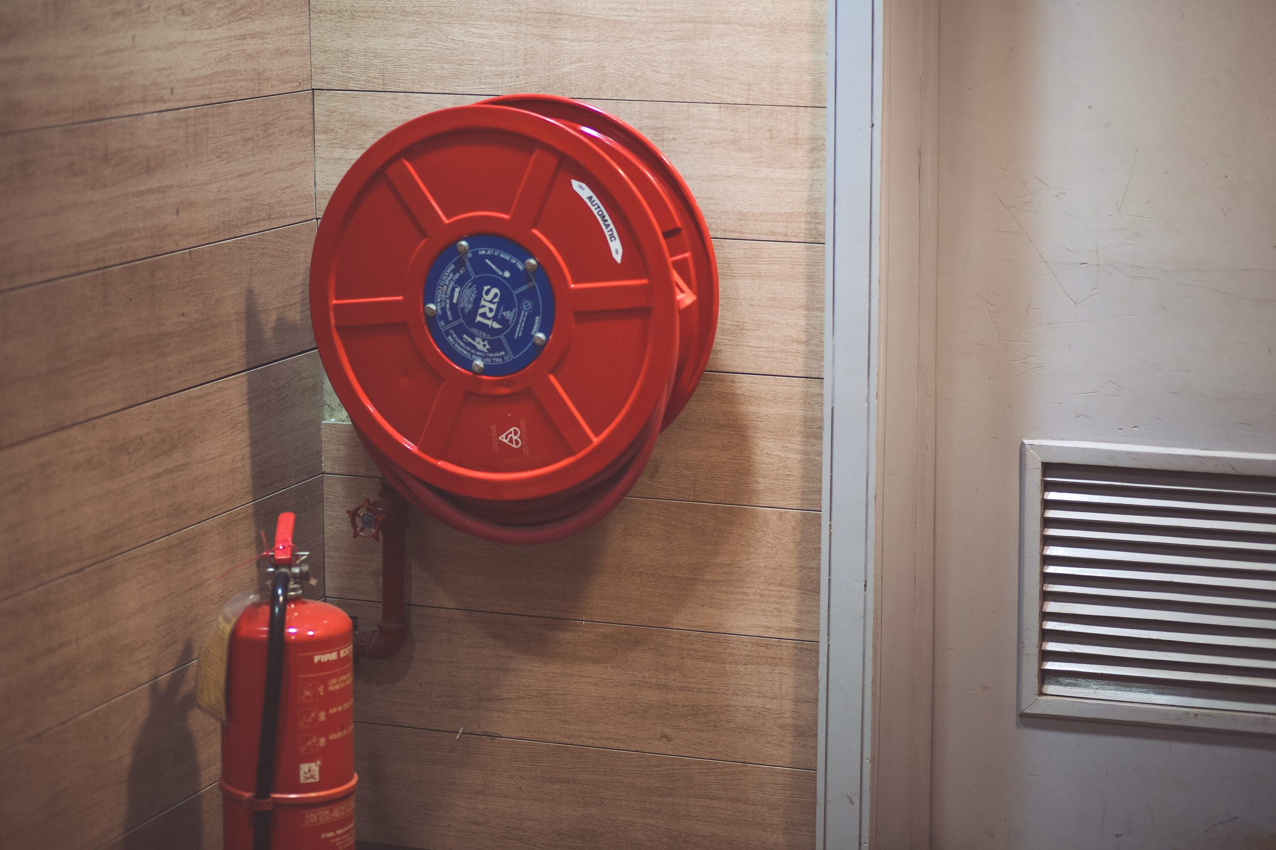 Système de sécurité anti-incendie en entreprise