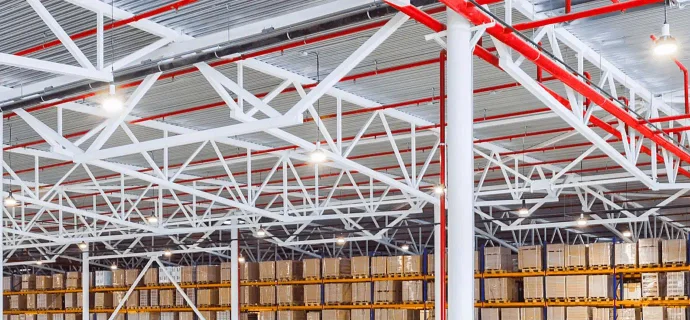 plafond de 720 m³/h / extinction automatique / sprinklers